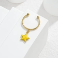 Golden star-shaped clip-on earrings with yellow enamel finish on white stone stand - Starfish Style (M-R864) / Yellow