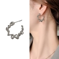 Orecchini a cerchio irregolari argentati con trama lavica per un look moderno e raffinato - Rame Placcato Oro / Argento