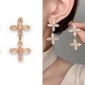 Elegante vergulde dubbele klaver oorbellen met gefacetteerde marquise zirkoonstenen - Dubbele Bloem Druppel Stijl (A1304-04B) / Goud