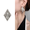 Silver geometric rhombus stud earring with a 3D metallic mirror finish for women - Gold Plated Copper / Silver