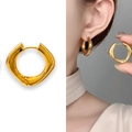Dicke vergoldete quadratische geometrische Creolen mit poliertem Finish - Quadratischer Geometrischer Stil (A1302-01C) / Gold