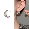 Minimalist silver chunky irregular geometric hoop earrings with a mirror finish - Irregular Block Style(A1302-06B) / Silver