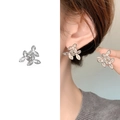 Pendientes de flores de plata con circonitas marquesa y perla blanca central - Plateado
