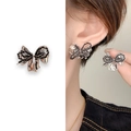 Elegante silberne Schmetterlings-Ohrringe mit schwarzen Kristallen für Damen und Mädchen - Silber Schwarz