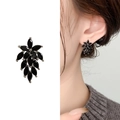 Elegant silver 925 stud earrings with black marquise zircon cluster leaves - Silver Black Zirconia