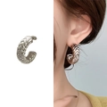 Pendientes de aro en C tipo serpiente plateados con microcircones y diseño trenzado - Plateado (A0552A Plateado)
