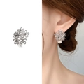 Pendientes de flores con circonitas micro-engastadas y perla blanca colgante fina - Plateado