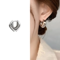 Orecchini a cuore in argento lucido con un design a cerchio a C spesso e minimalista - Argento (A0464B)