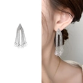 Pendientes de borla plateados con cadenas de cuentas y cristales de gota brillantes - Plata Brillante (A1404-02A)