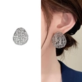 Orecchini a perno ovali in argento con trama a rete e pietre per look moderno - Argento
