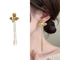 Elegantes pendientes de flor dorada con borlas y circonitas para un estilo de lujo - Dorado