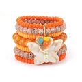 Meerlaagse kralenarmbandset met oranje kralen en een marmeren vlinderhanger - Meerlaagse Stijl met Vlinderhanger (S-533)