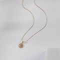 Elegante 18K vergoldete Schlangenkette mit Vintage-Münzanhänger für Damen - Königin Stil (DN089)