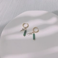 Boucles d'oreilles créoles en titane doré avec pendentif étoile et perles de malachite - Boucles d'Oreilles Étoilées (DS006星光-耳环)