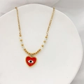 Détail du pendentif cœur Evil Eye rouge avec chaîne dorée et perles de cristal - Rouge