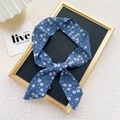 Foulard étroit bleu marine à imprimé pissenlit blanc et pois, style noué élégant - 24 Pissenlit Bleu