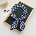 Foulard étroit bleu marine avec imprimé oiseaux pour cheveux, cou ou décoration de sac - 38 Colombe Blanche