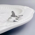 Anello aperto elegante in argento con farfalla e cuore impreziositi da zirconi - Stile Cuore Farfalla (WR025)