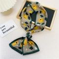 Écharpe étroite beige à fleurs jaunes avec bordure vert foncé élégante et chic - Tulipe Camel
