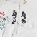 Dettaglio delle maniche solari in seta di ghiaccio bianca e t-shirt stampata coordinata - Bianco
