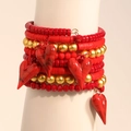 Mehrlagiges böhmisches Armband mit roten Perlen und Herzanhängern für Damen - Rot und Gold Herz Stil (S-479)