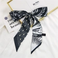 Chouchou en soie française avec motifs de feuilles de palmier noir et blanc - Losange Plante Noir