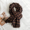 Sciarpa classica a righe double-face con frange marrone e blu navy su panno bianco - Griglia A Righe Blu Navy Marrone