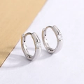 Elegantes pendientes de aro de plata con circón brillante para un estilo de oficina - Plata (HL-181)