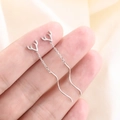 Elegant silver antler long threader earrings with wavy chain for a minimalist forest style - Silver Antler Wave Ear Threader (A118)
