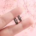 Orecchini a cerchio neri con croce in argento S925 per uomo e donna in stile retrò hip hop - Nero (HL-31 Cerchio con Croce Nera)