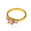 Anello classico placcato oro 18k con zircone rosa e pietre laterali bianche - US 6 / Zircone Rosa e Bianco Dorato
