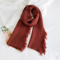 Écharpe femme brique à losanges avec bordures à franges et texture douce et chaude - Rouge