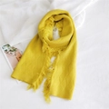 Écharpe en tricot jaune vif avec motif à losanges et finitions à franges - Jaune