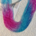 Gros plan de perles en cristal à facettes avec un dégradé de couleurs arc-en-ciel - 3mm (Env. 110 pcs/fil) / Dégradé Bleu Violet Rose