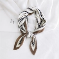 Pleated square scarf with geometric V-stripes in white brown and black silk-like fabric - 70cmx70cm / Herringbone Camel (1皱细线回条驼)