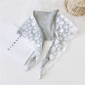 Sciarpa in cotone e lino grigio chiaro da donna con ricamo floreale in pizzo bianco - 140cmx30cm / Grigio
