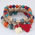 Mehrlagiges Boho-Perlenarmband-Set mit kleinem Elefantenanhänger und roter Quaste Dekor - Rot