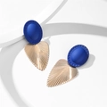 Boucles d'oreilles feuilles en bleu roi mat et finition métallique dorée claire - Bleu (E25)