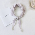 Foulard in cotone e lino a quadretti viola e bianchi con delicati bordi in pizzo - Rosa