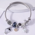 Silbernes Edelstahl-Charm-Armband mit Perlen und einem Kaninchen-Kronen-Anhänger - Schwarz