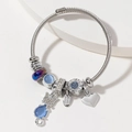 Brazalete de acero inoxidable con colgante de gato azul y dijes de corazón para mujer - Azul