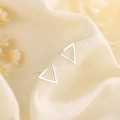 Orecchini a triangolo minimalisti in argento S925 per donna dal design geometrico liscio - Argento (113)