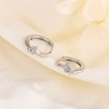 Elegante S925 Silber-Ohrringe in Sternform mit funkelnden Zirkoniasteinen für Damen - Silberne Stern-Creolen mit Zirkonia-Mikroeinlage (HL-62)
