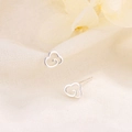 Elegante S925 sterling zilveren wolk oorknopjes met een traditioneel patroon - Zilver