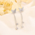 Eleganti orecchini a farfalla in argento con nappe di zirconi su tessuto bianco strutturato - Stile Farfalla d'Argento (A159)