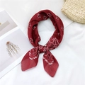 Foulard quadrato in cotone e lino rosso con motivo paisley e bordi rifiniti per donna - Rosso Paisley