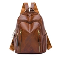 Zaino vintage in ecopelle marrone con goffratura a foglie e tasche con cerniera - Marrone