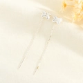 Eleganti orecchini a monachella lunga con fiore di gardenia in argento S925 su tessuto - Stile Gardenia (A228)