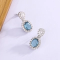Elegante silberne Ohrhänger mit dunkelblauen Zirkonia Tropfen und Pavé-Diamanten - Weißgold (XP67)
