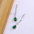 Eleganti orecchini pendenti con tormalina verde a goccia e zirconi cubici in argento - Oro Bianco